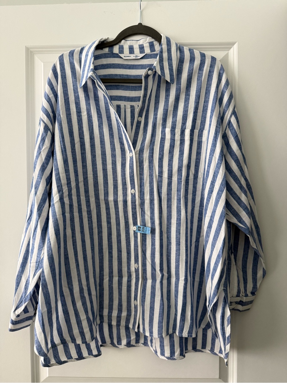 Old Navy Boyfriend White and Blue Striped Button-Down Shirt XXL
